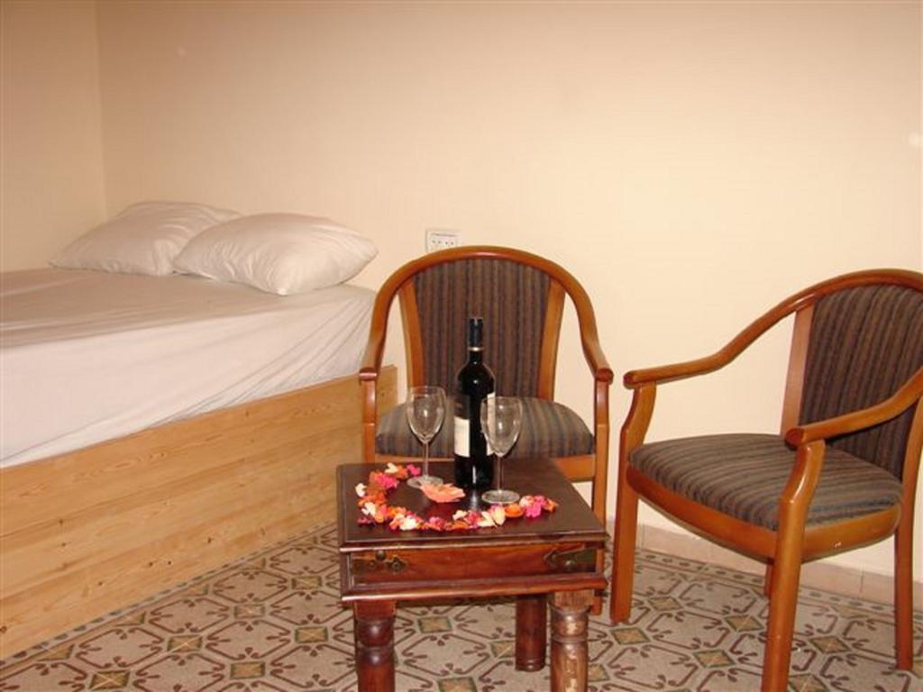 Boutique Agam Hahoresh - בוטיק אגם החורש Haifa Room photo